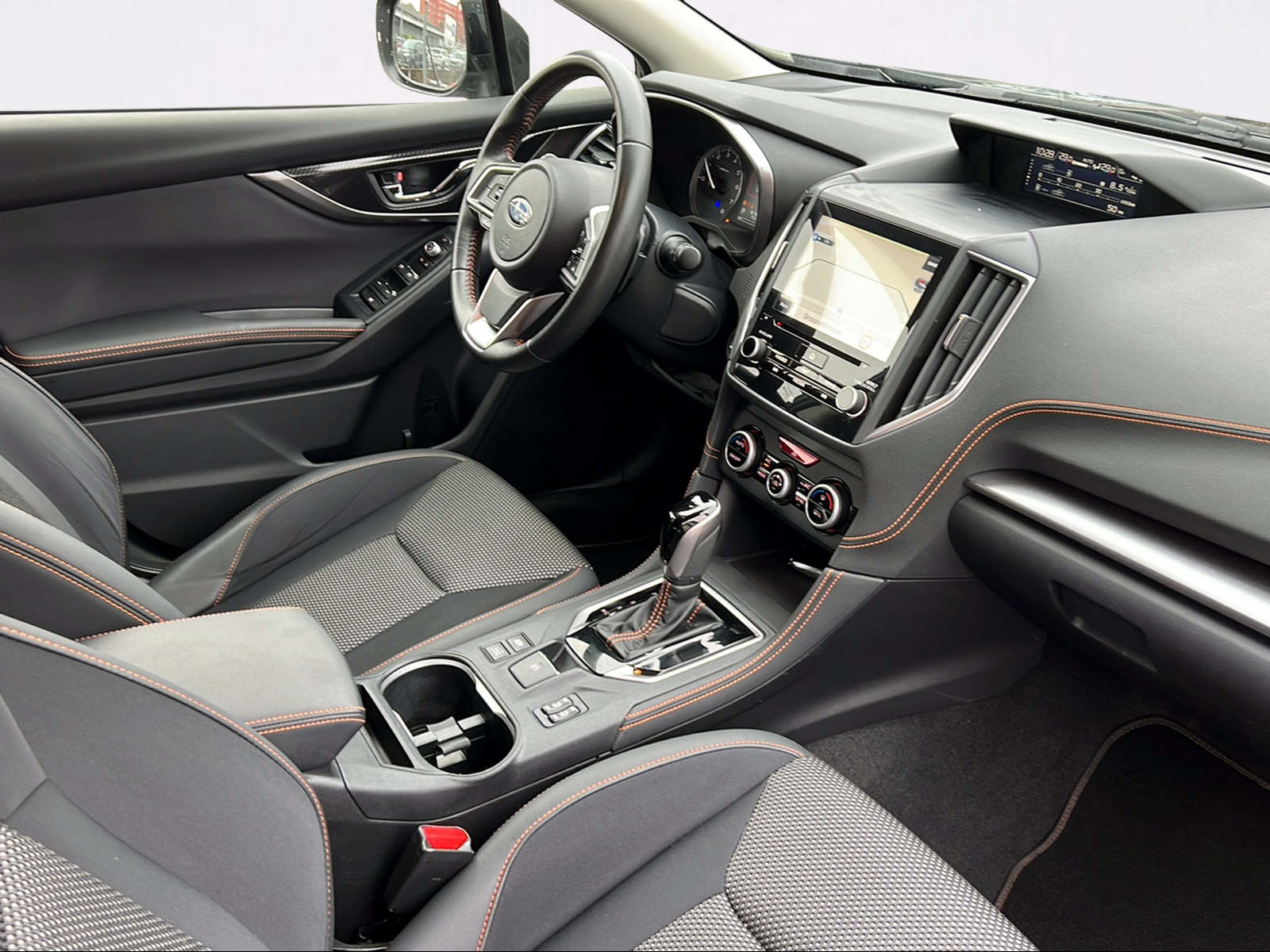 SUBARU XV 2.0 Swiss Plus AWD Lineartronic-image-1