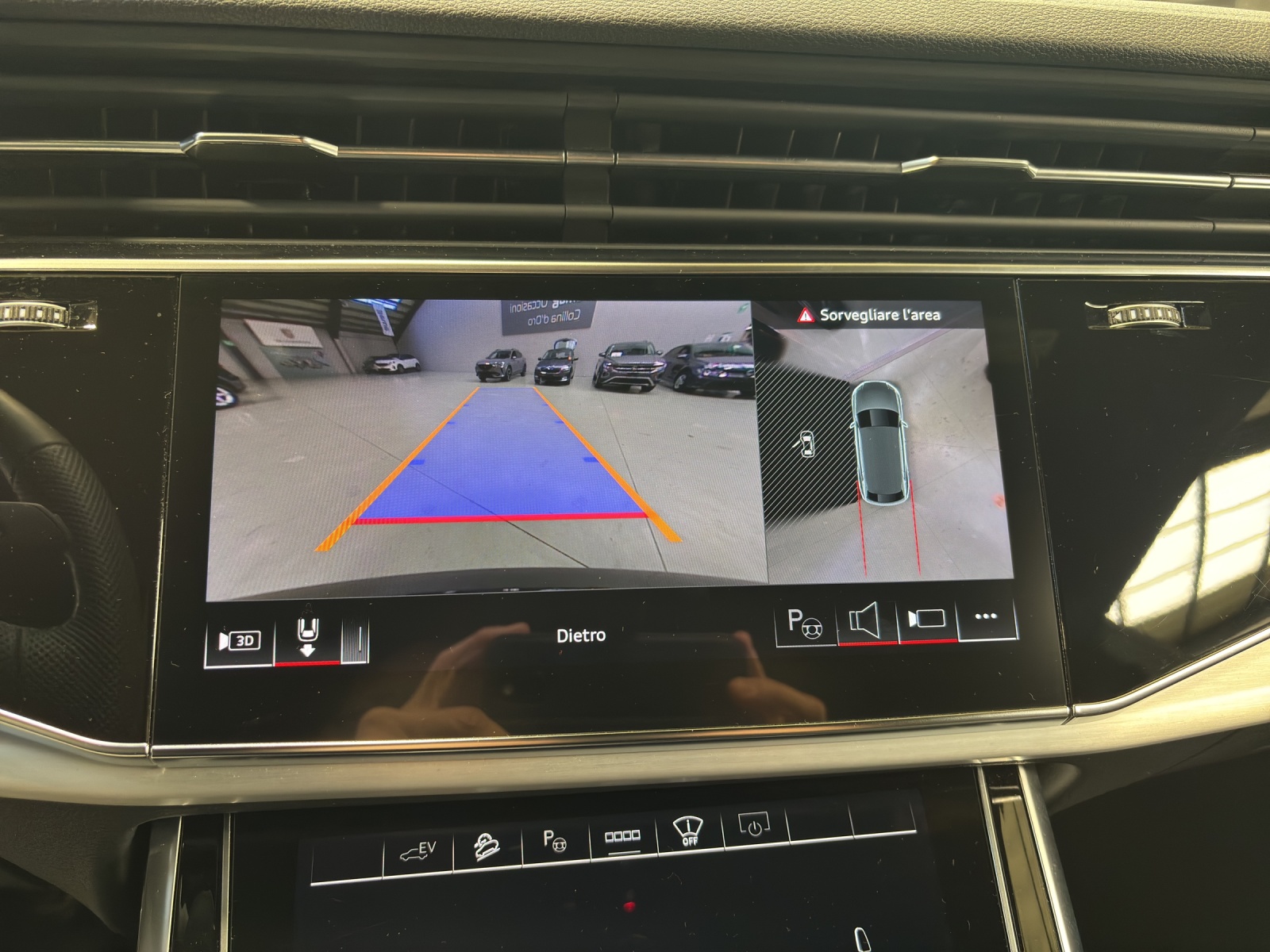 AUDI Q8 55 TFSI e quattro PHEV tiptronic-image-15