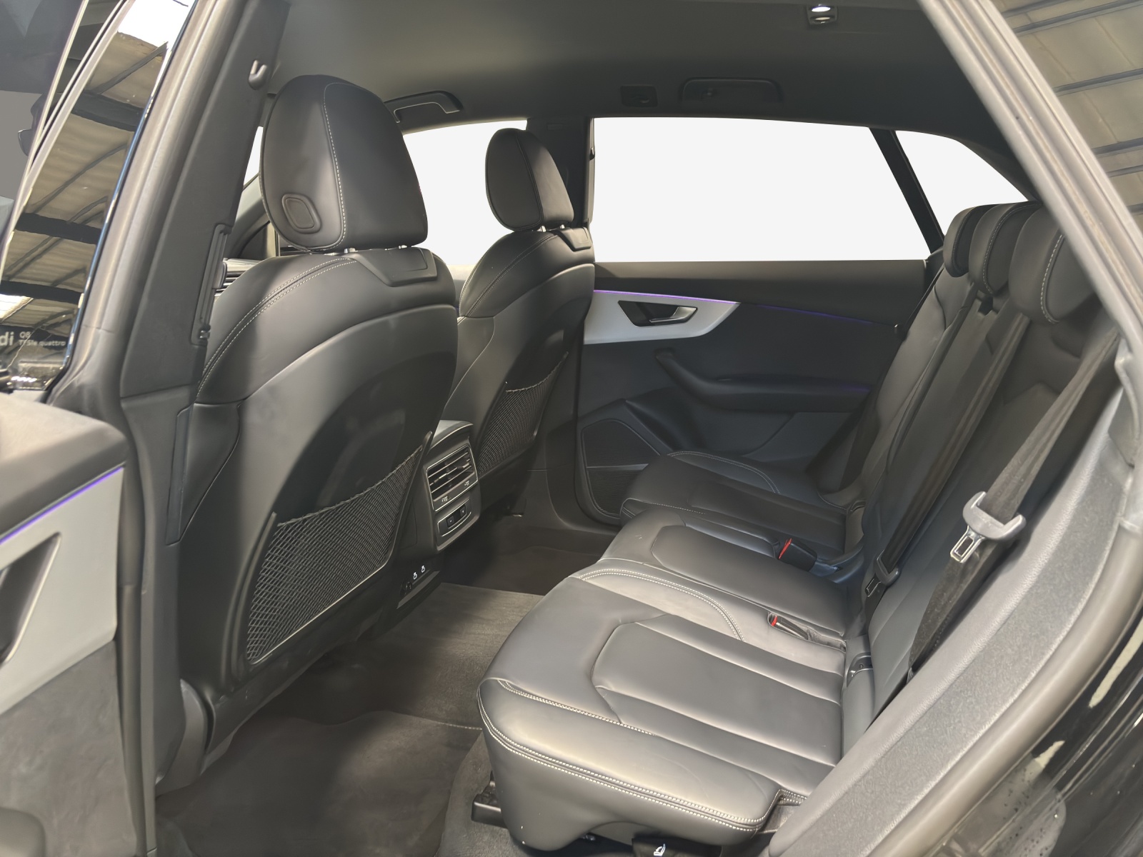 AUDI Q8 55 TFSI e quattro PHEV tiptronic-image-12