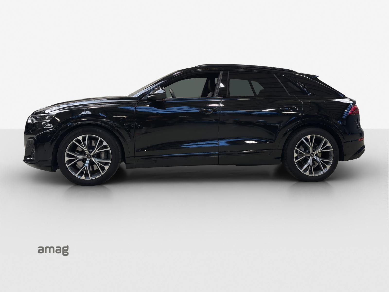 AUDI Q8 55 TFSI e quattro PHEV tiptronic-image-2