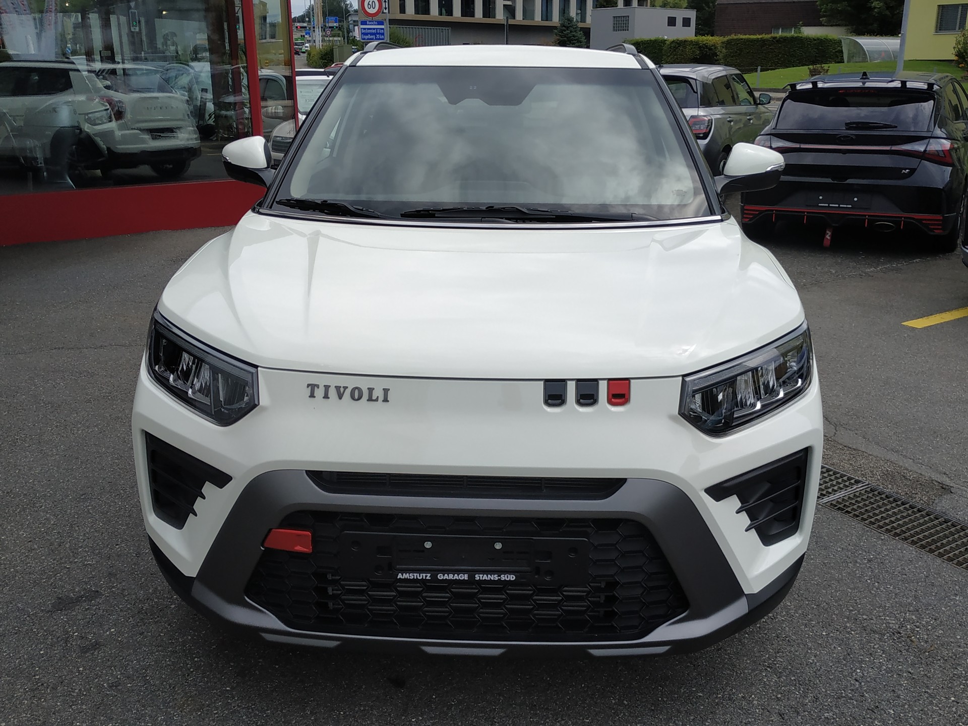 KGM-SsangYong Tivoli 1.5 T GDI Steel 4WD Automat-image-2