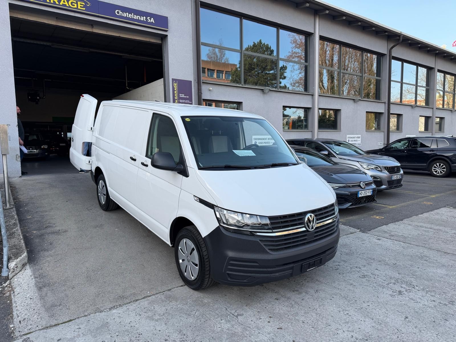 VW T6.1 2.0 TDI Entry