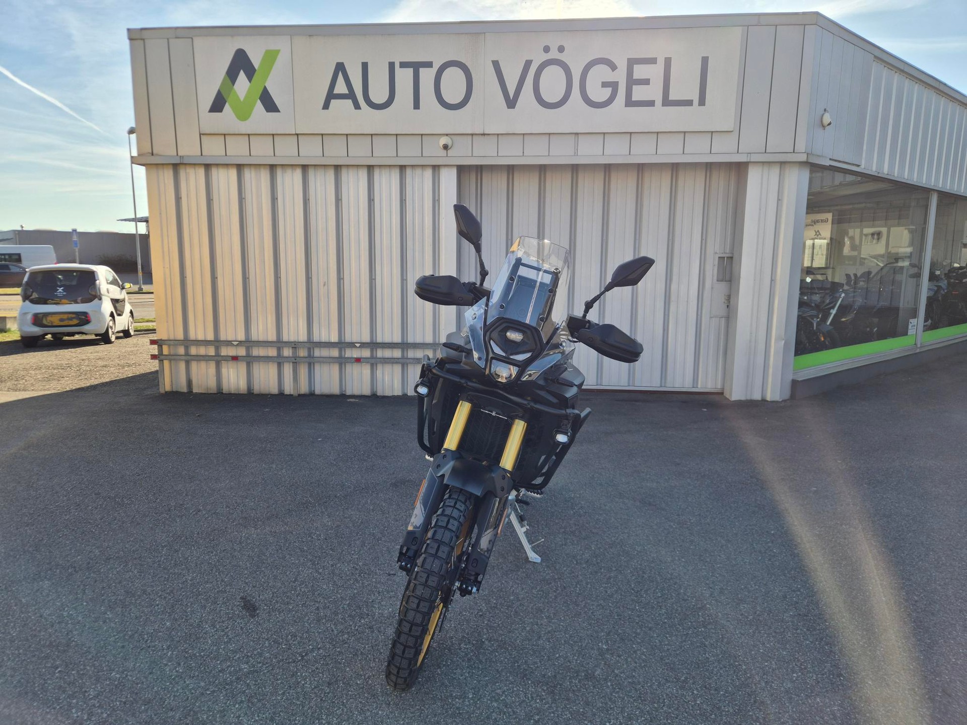 VOGE Rally-showroom-element-1
