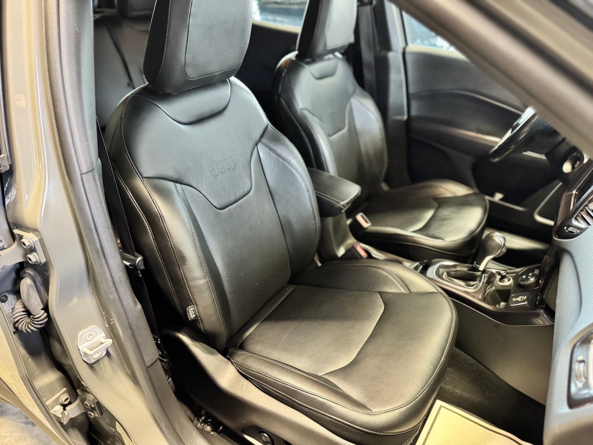 JEEP Compass 1.3 T PHEV S AWD * 4x4 *-image-11