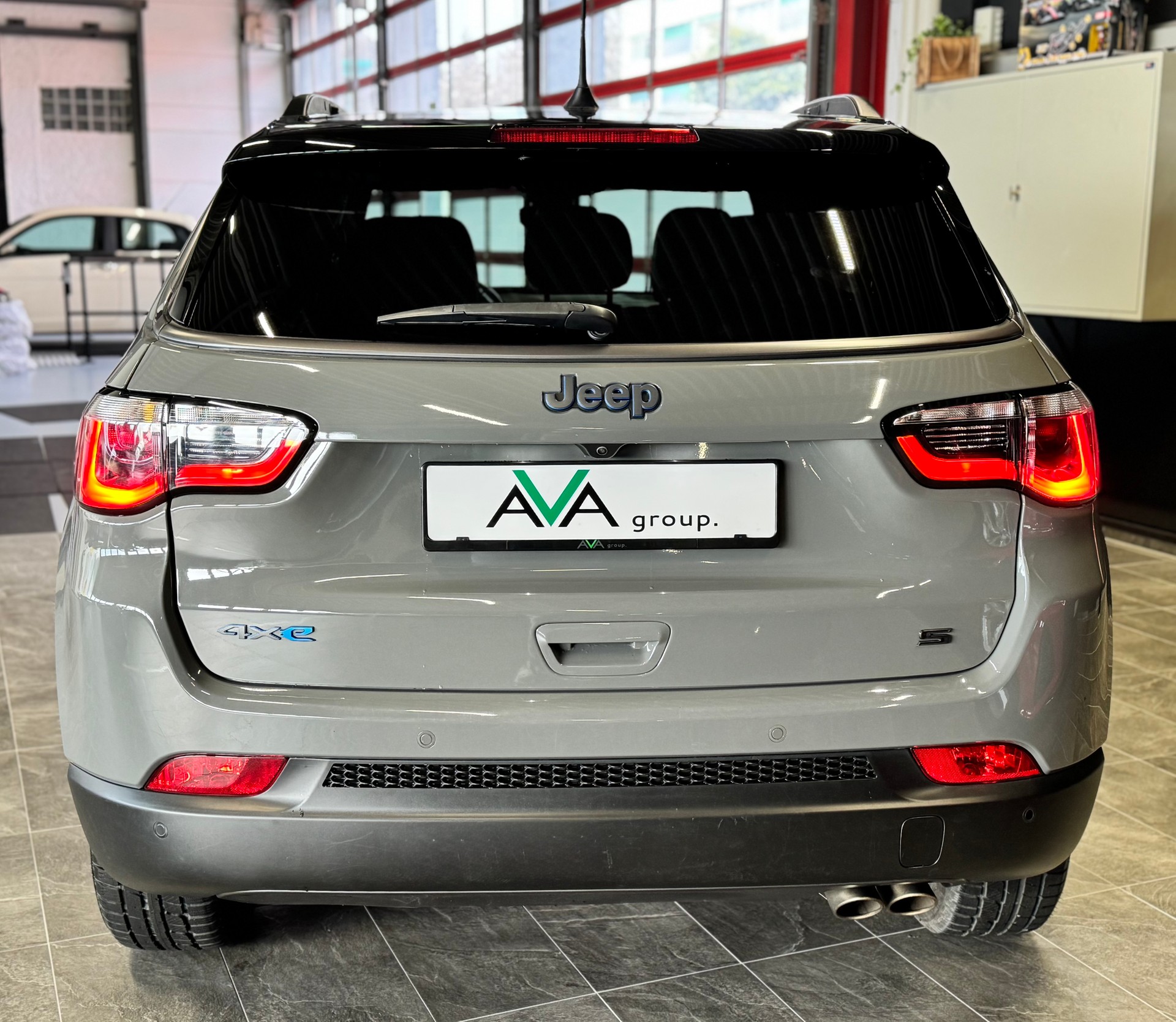 JEEP Compass 1.3 T PHEV S AWD * 4x4 *-image-7
