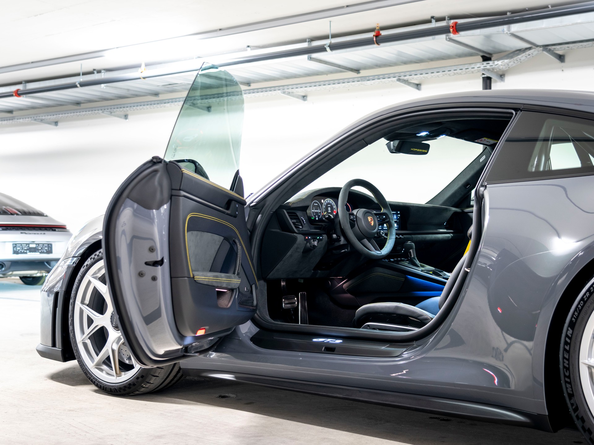 PORSCHE 911 Carrera GT3 PDK-image-21