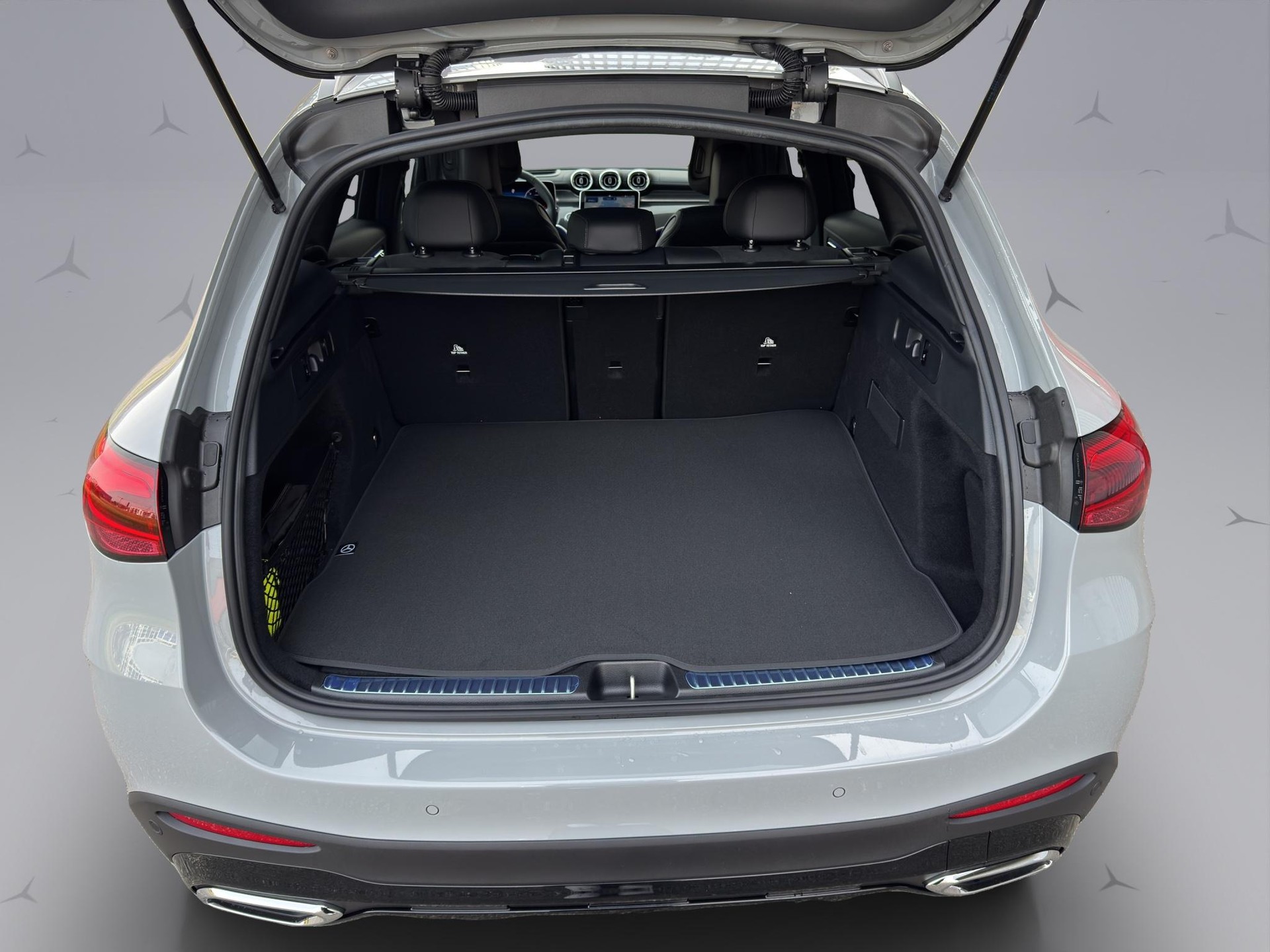 MERCEDES-BENZ GLC 220 d AMG Line 4matic-image-18