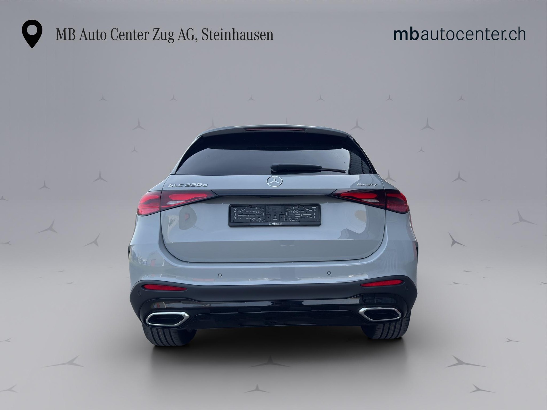 MERCEDES-BENZ GLC 220 d AMG Line 4matic-image-4