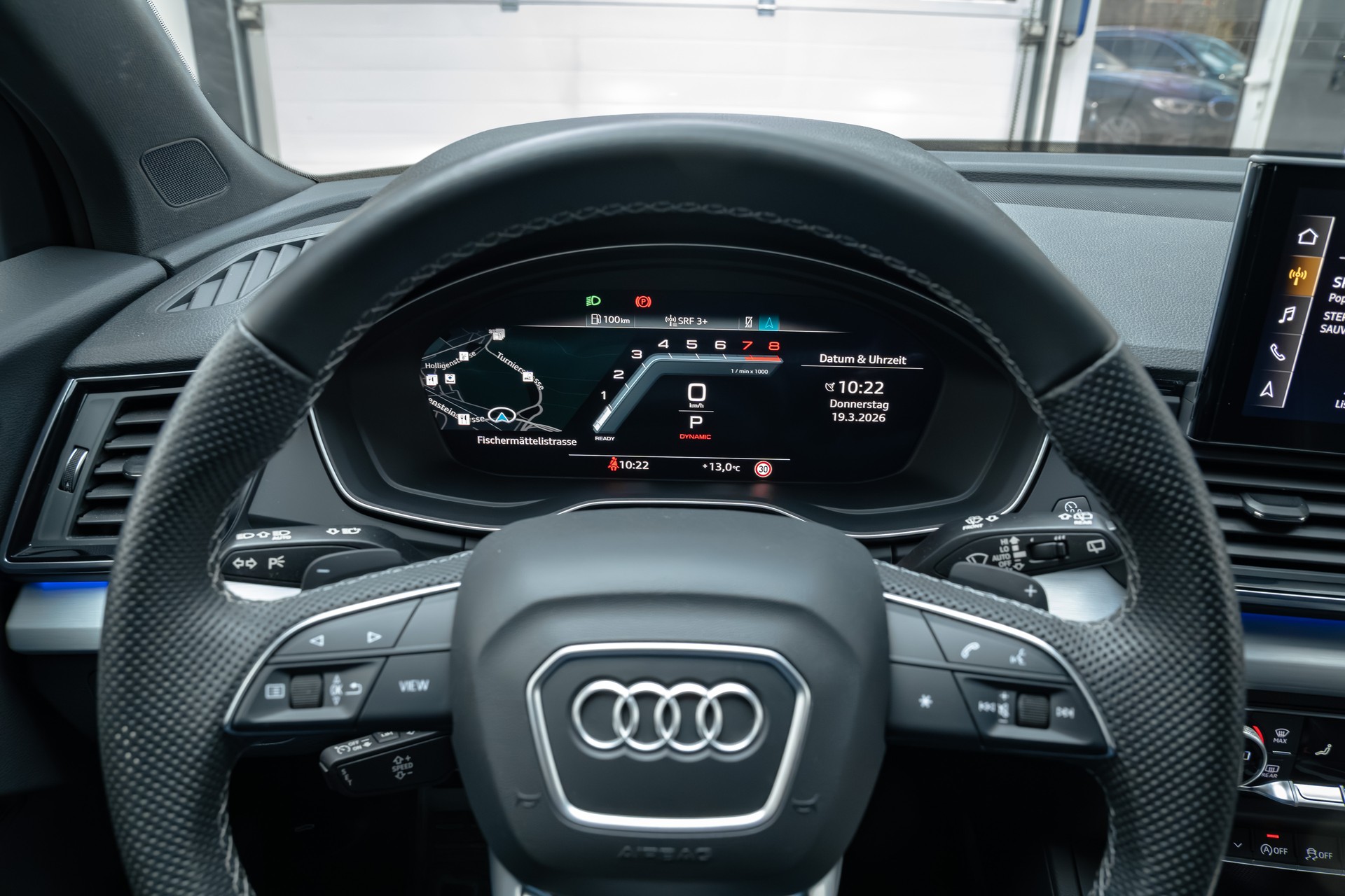 AUDI Q5 Sportback 45 TFSI S line quattro S-tronic-image-11