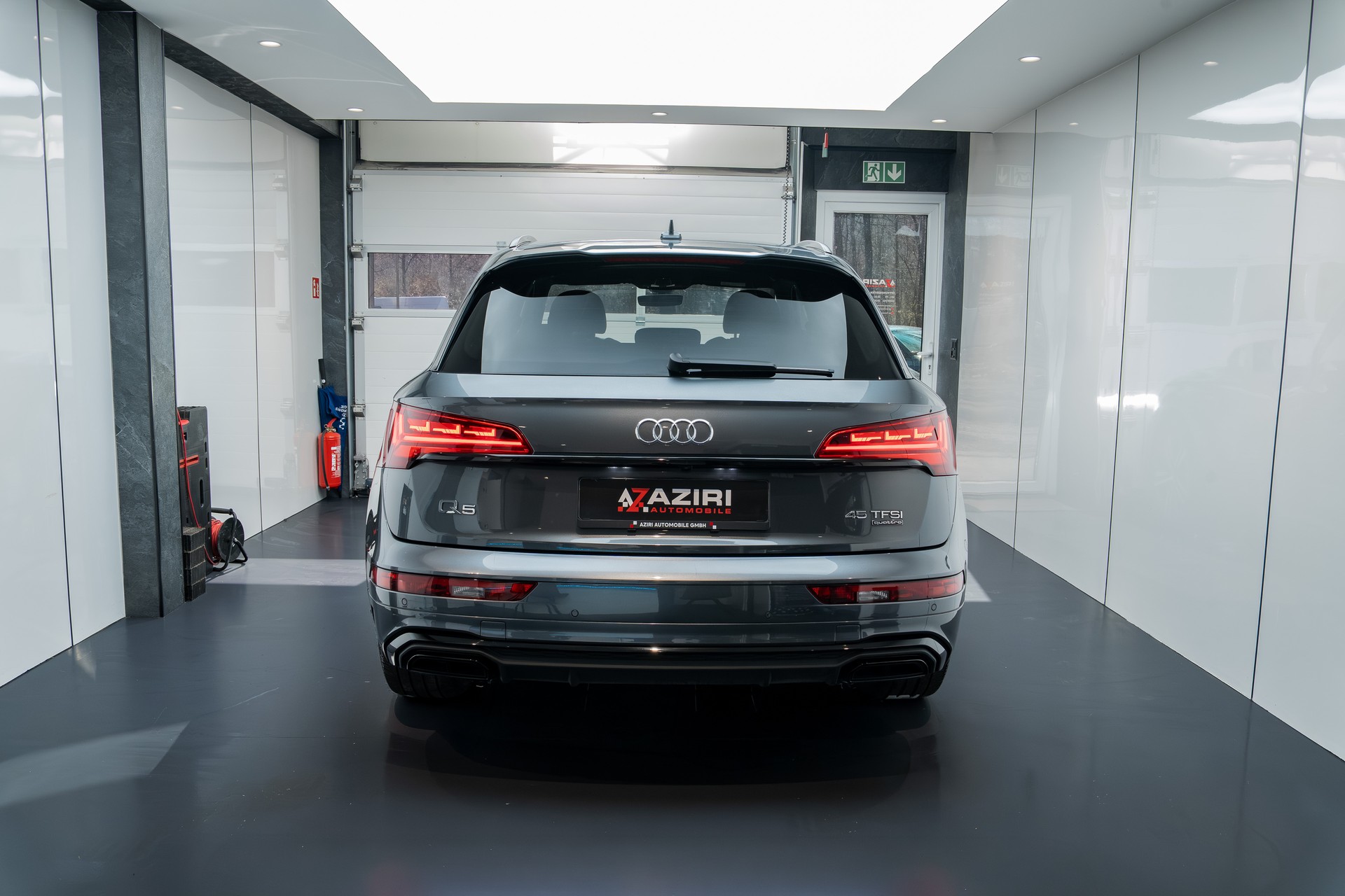 AUDI Q5 Sportback 45 TFSI S line quattro S-tronic-image-4