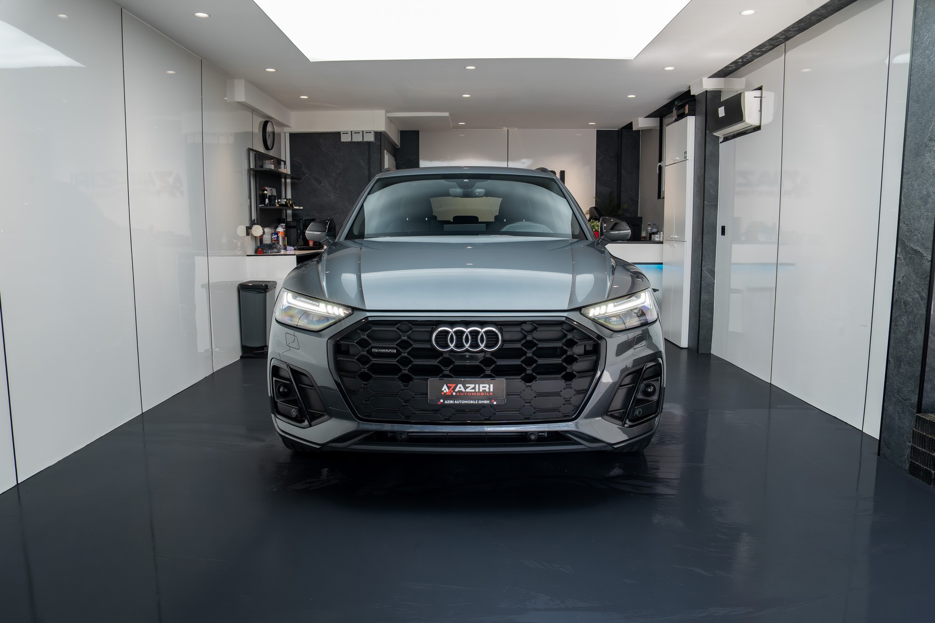 AUDI Q5 Sportback 45 TFSI S line quattro S-tronic-image-1