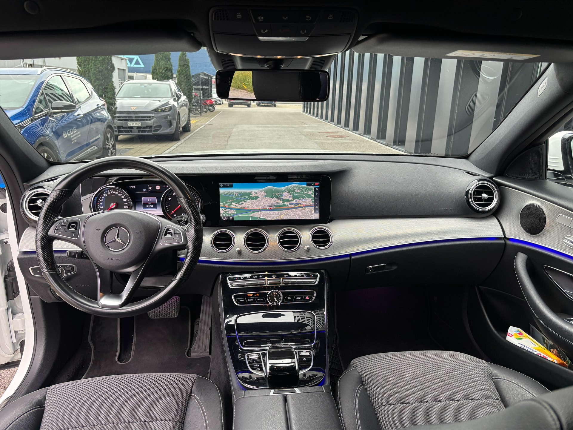 MERCEDES-BENZ E 200 Avantgarde 9G-Tronic, CH Fahrzeug, alle Services bei Mercedes gepflegt-image-8