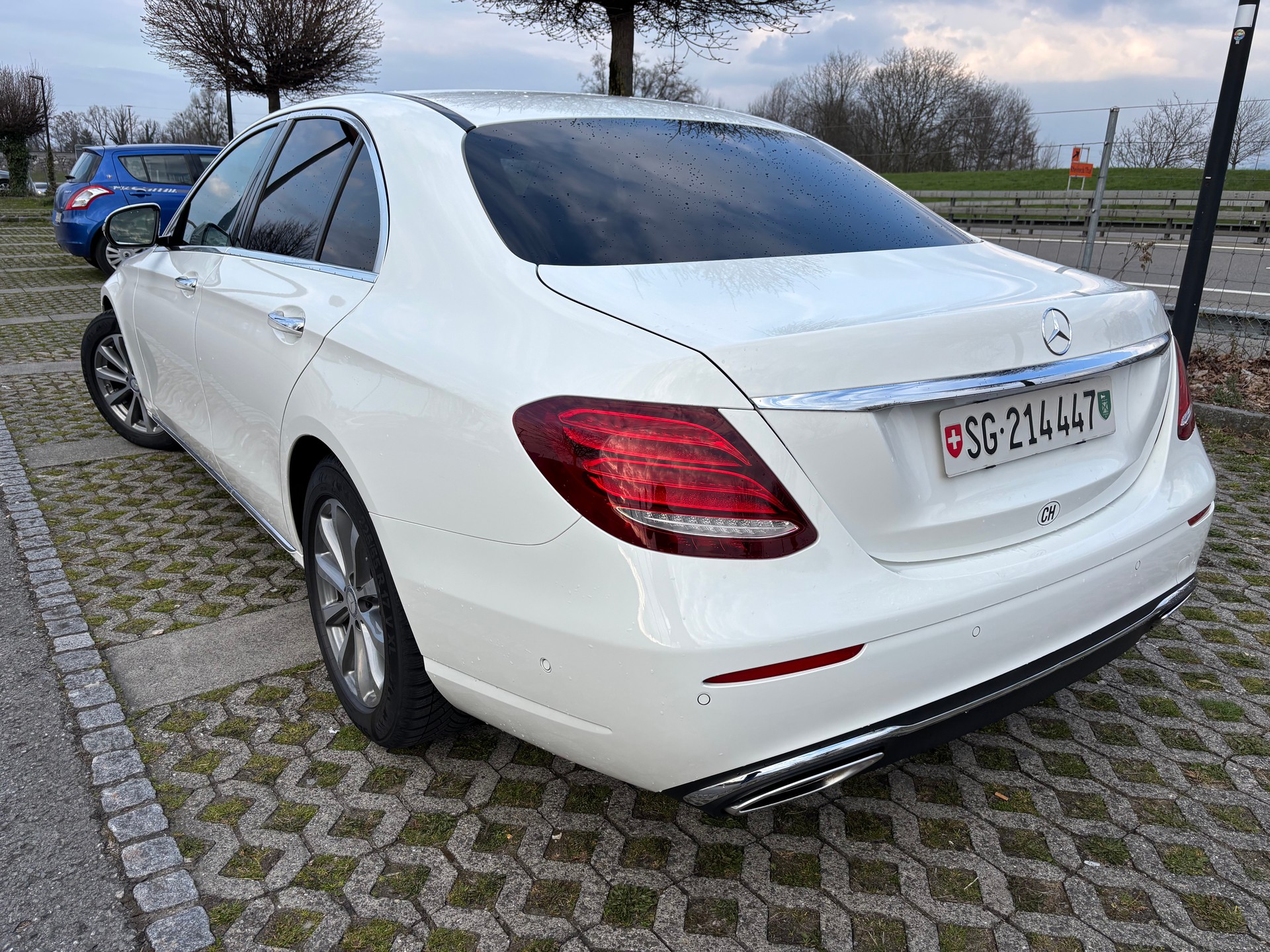 MERCEDES-BENZ E 200 Avantgarde 9G-Tronic, CH Fahrzeug, alle Services bei Mercedes gepflegt-image-5