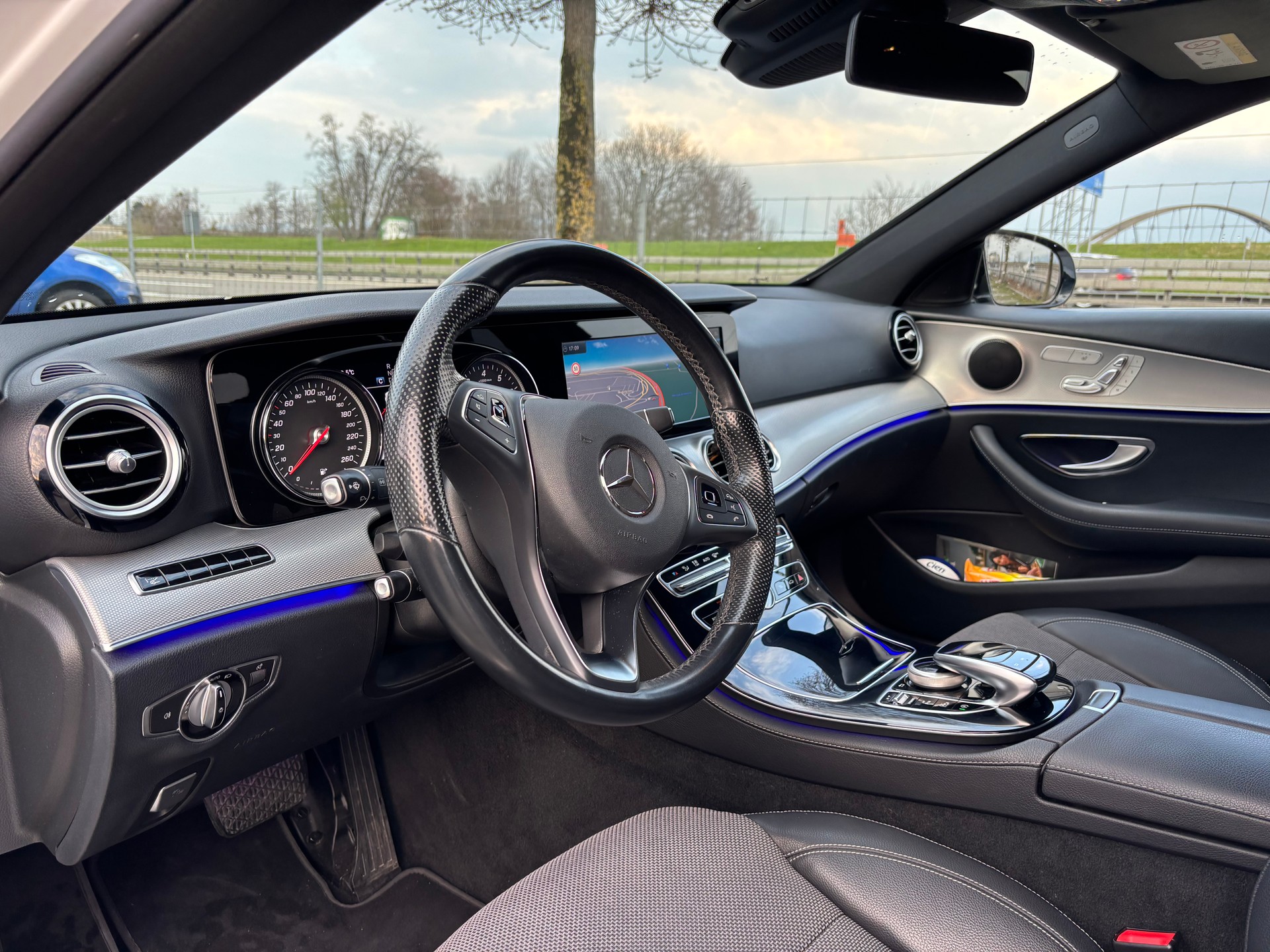 MERCEDES-BENZ E 200 Avantgarde 9G-Tronic, CH Fahrzeug, alle Services bei Mercedes gepflegt-image-14