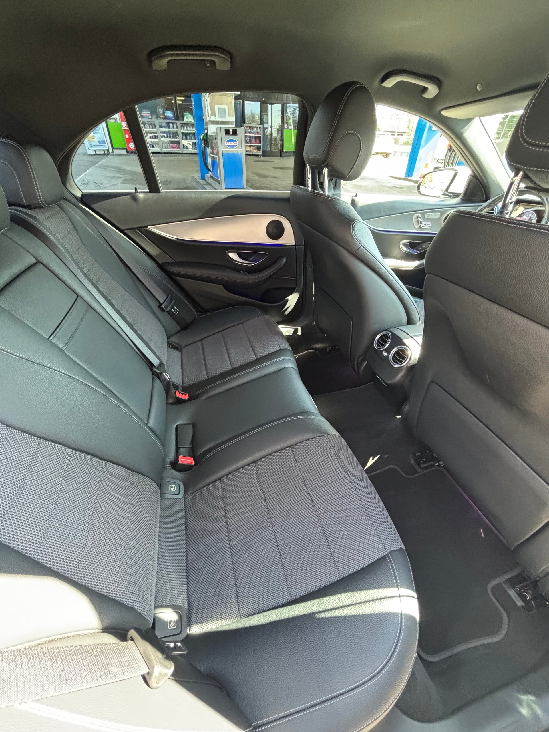 MERCEDES-BENZ E 200 Avantgarde 9G-Tronic, CH Fahrzeug, alle Services bei Mercedes gepflegt-image-18