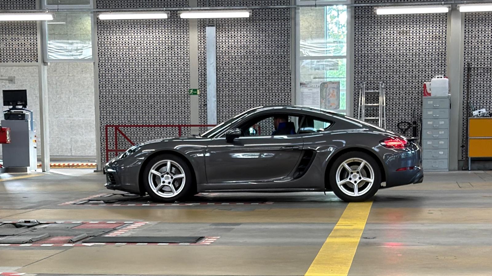 PORSCHE 718 Cayman 2.0 PDK-image-5