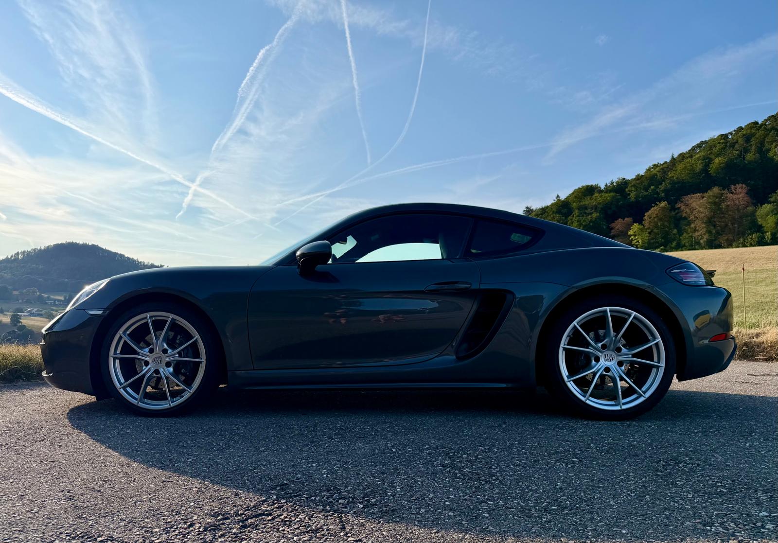 PORSCHE 718 Cayman 2.0 PDK-image-1