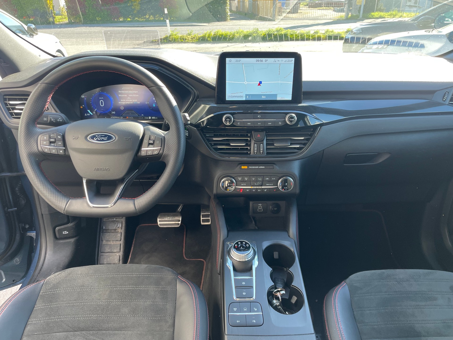 FORD Kuga 2.5 PHEV ST-Line 2WD-image-4