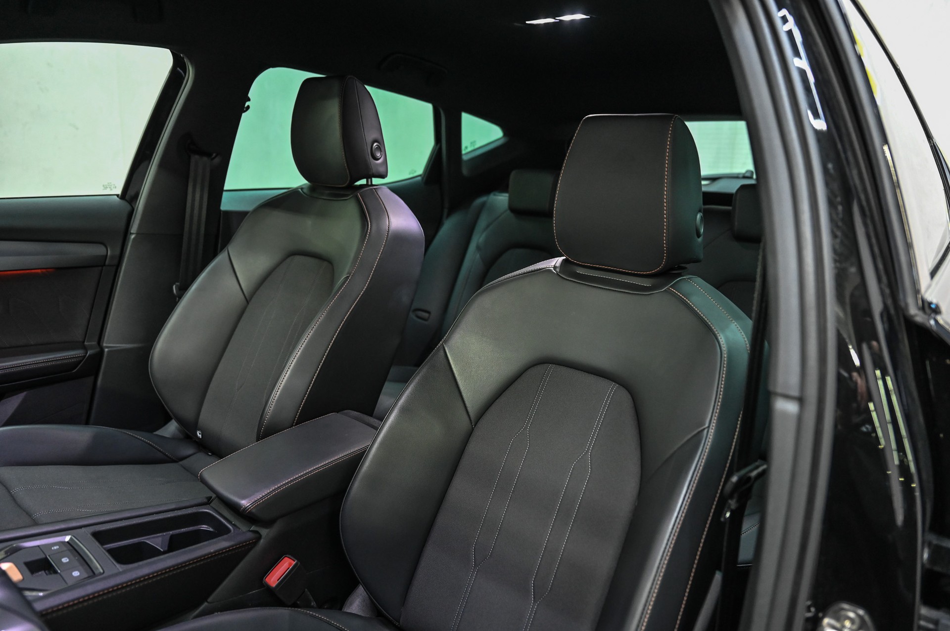 CUPRA Formentor 2.0 TDI DSG-image-24
