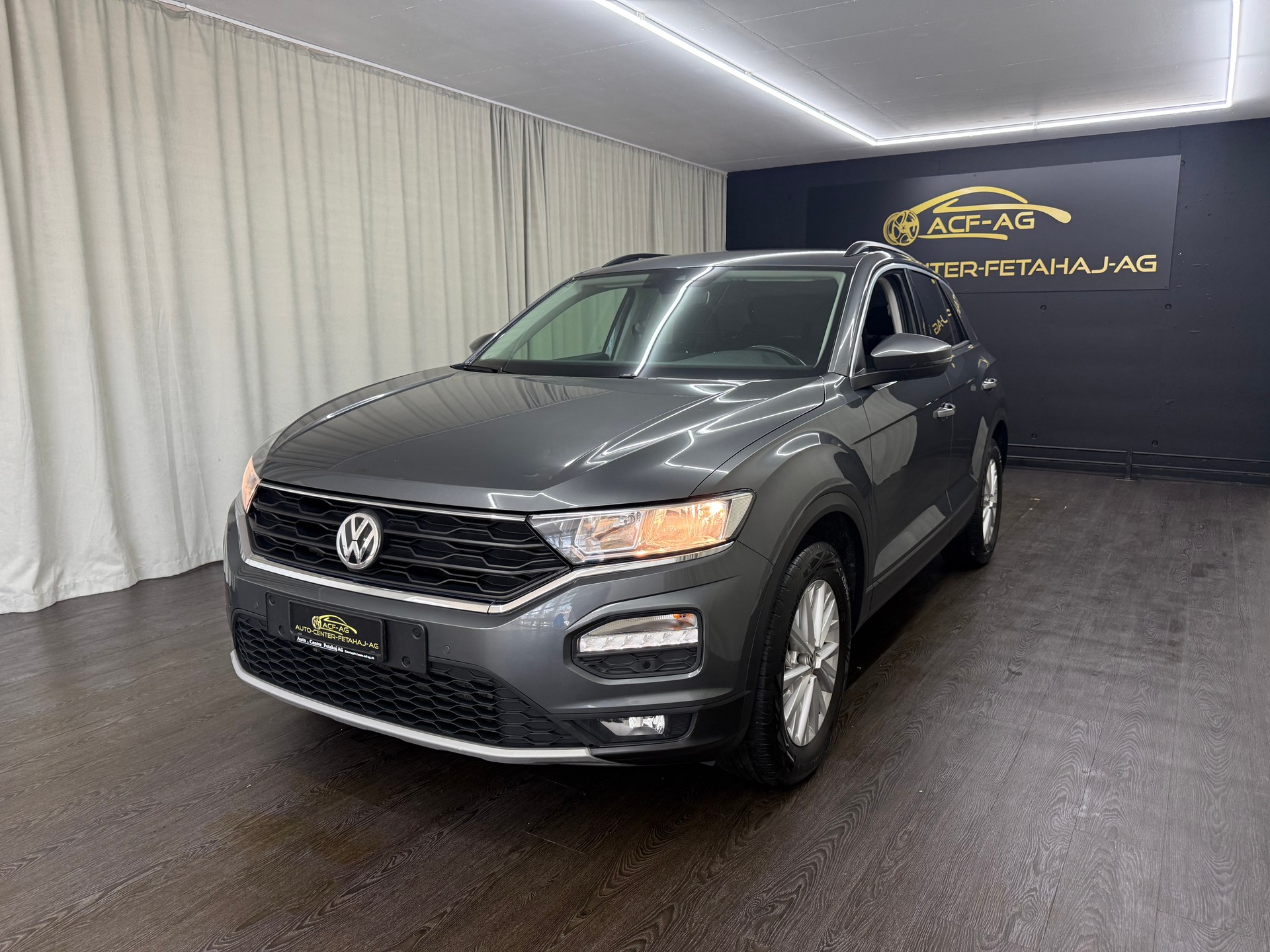VW T-Roc 1.5 TSI EVO Advance DSG 4Motion-image-0
