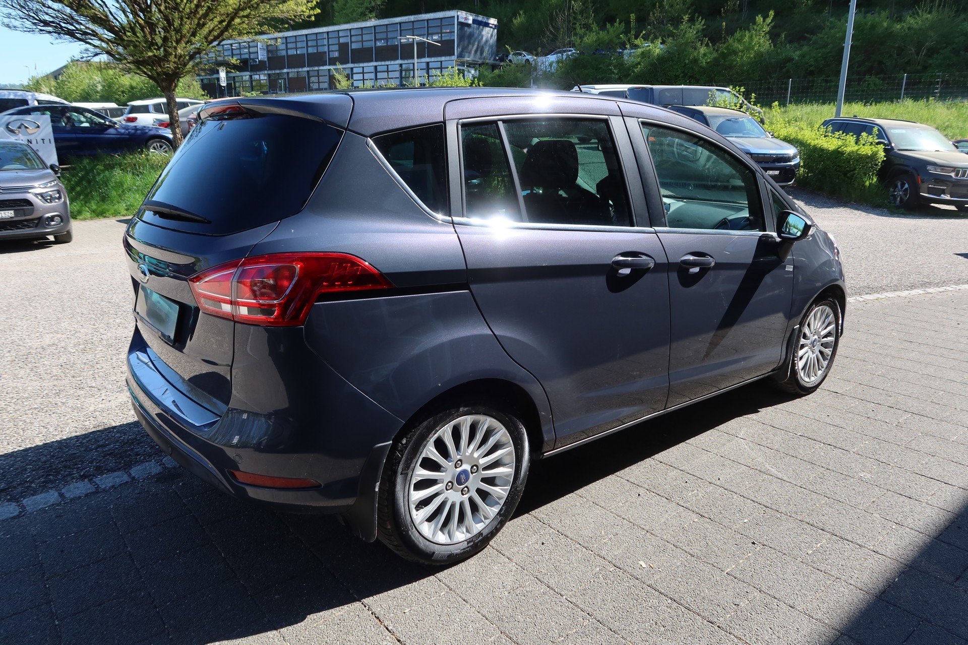 FORD B-Max 1.6 Ti-VCT Titanium-image-3