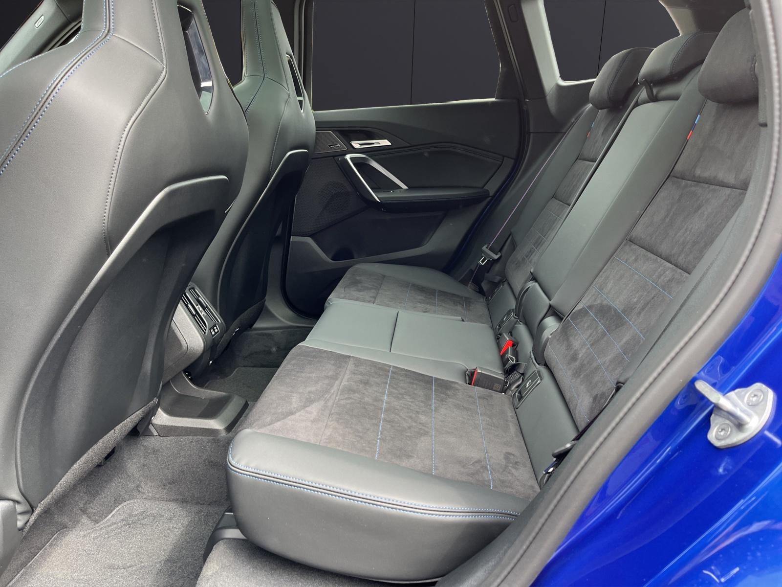 BMW X1 M35i-image-13