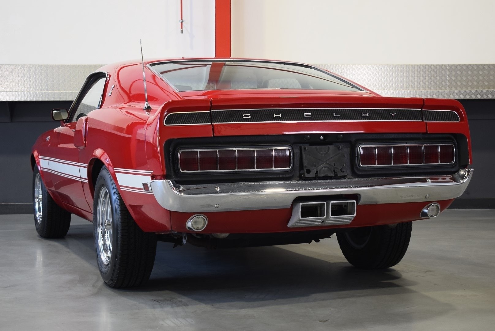 FORD Shelby GT500 1969-image-2