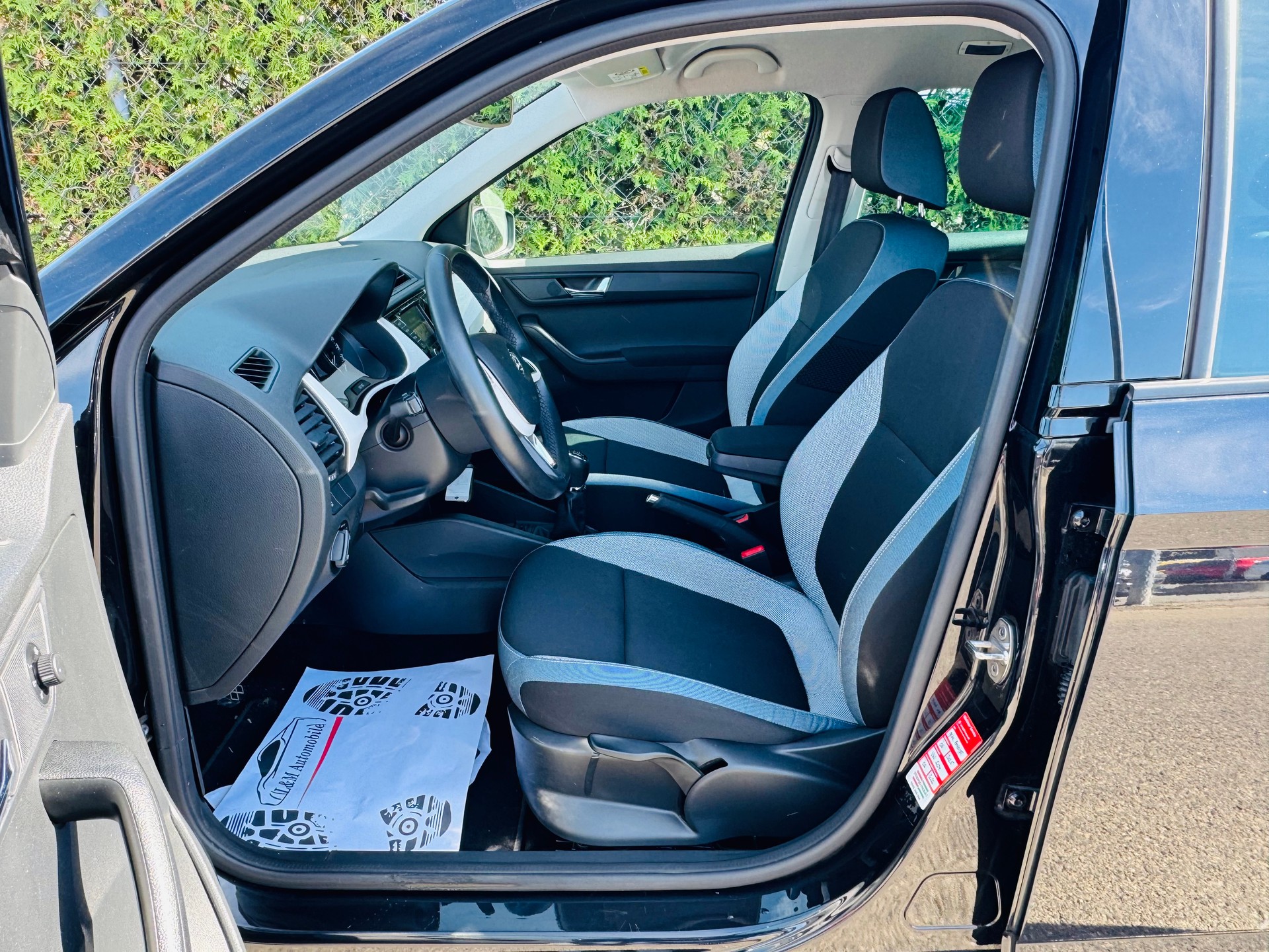 SKODA Fabia 1.2 TSI Swiss Edition-image-10
