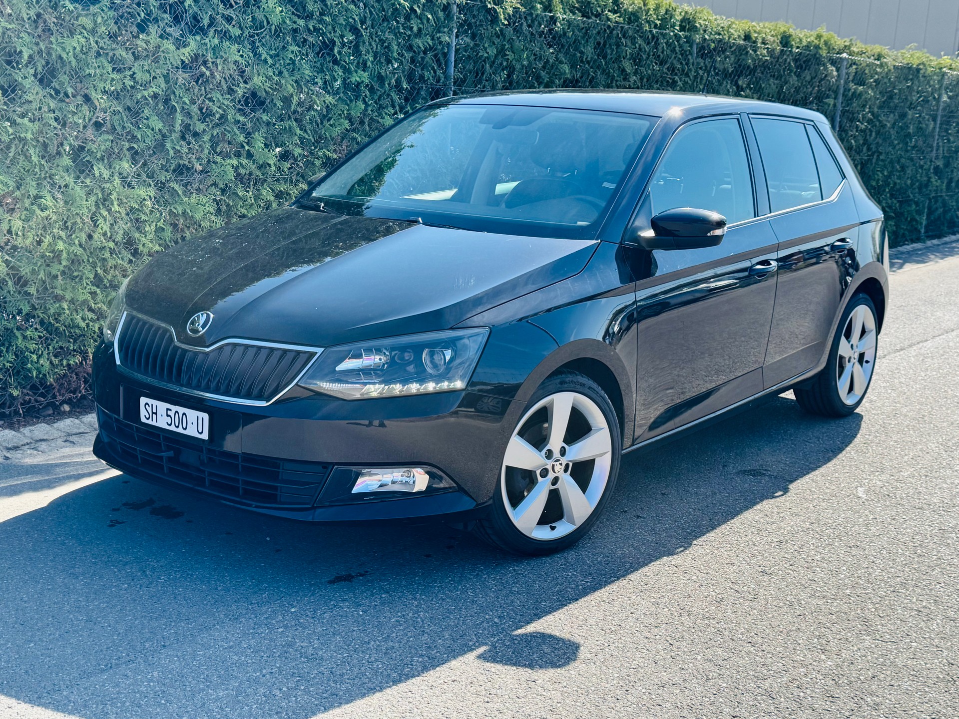 SKODA Fabia 1.2 TSI Swiss Edition-image-1