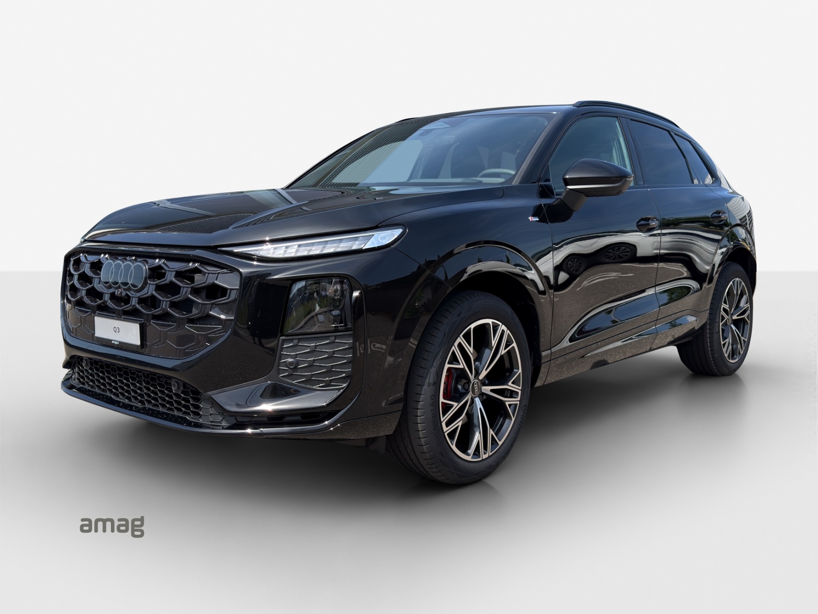 AUDI Q3 SUV 110 kW TFSI S tronic-image-0