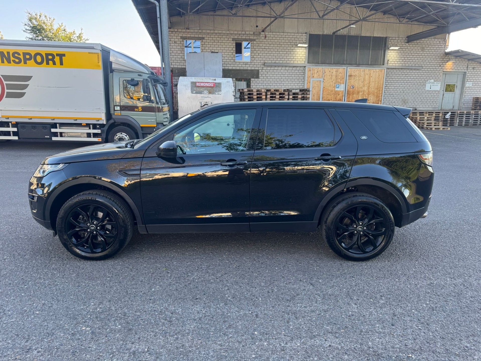 LAND ROVER Discovery Sport 2.0 Si4 Pure AT9-image-8