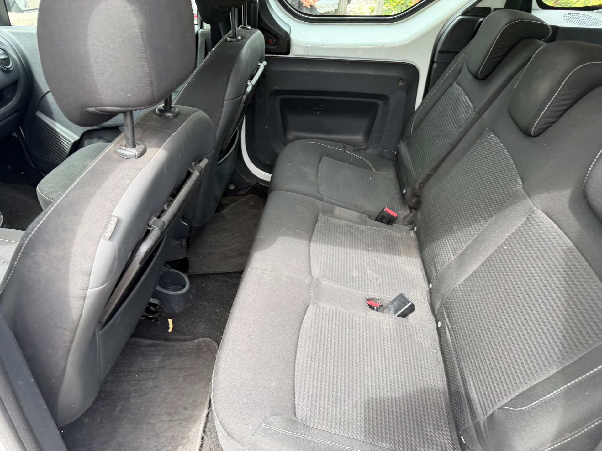 DACIA Dokker 1.5 dCi Ambiance-image-8