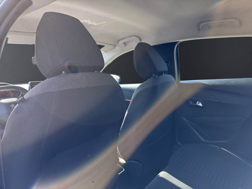 PEUGEOT 208 1.2 PureTech Active Pack-image-9
