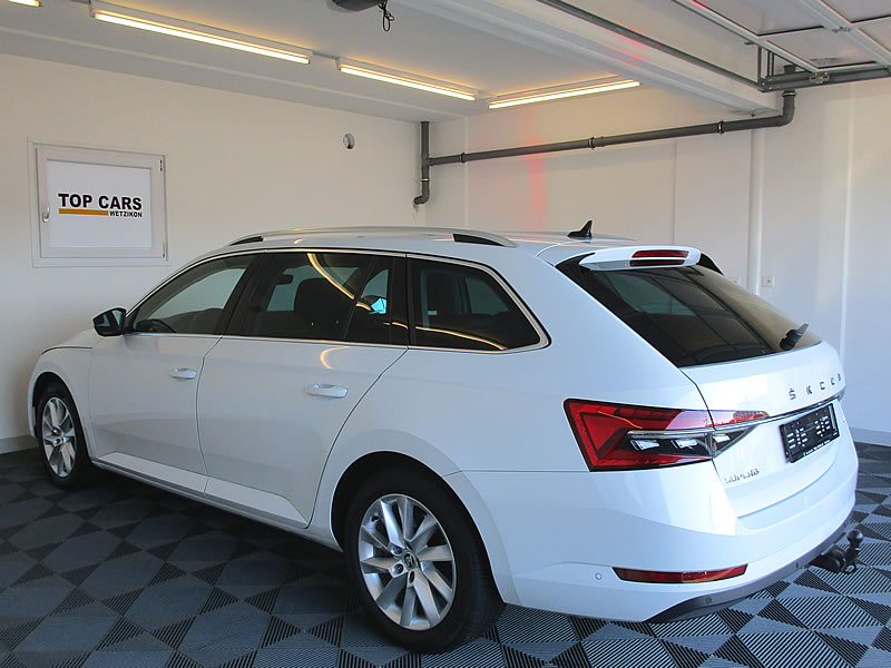 SKODA Superb Combi 2.0 TDi Style 4x4 DSG-showroom-element-1