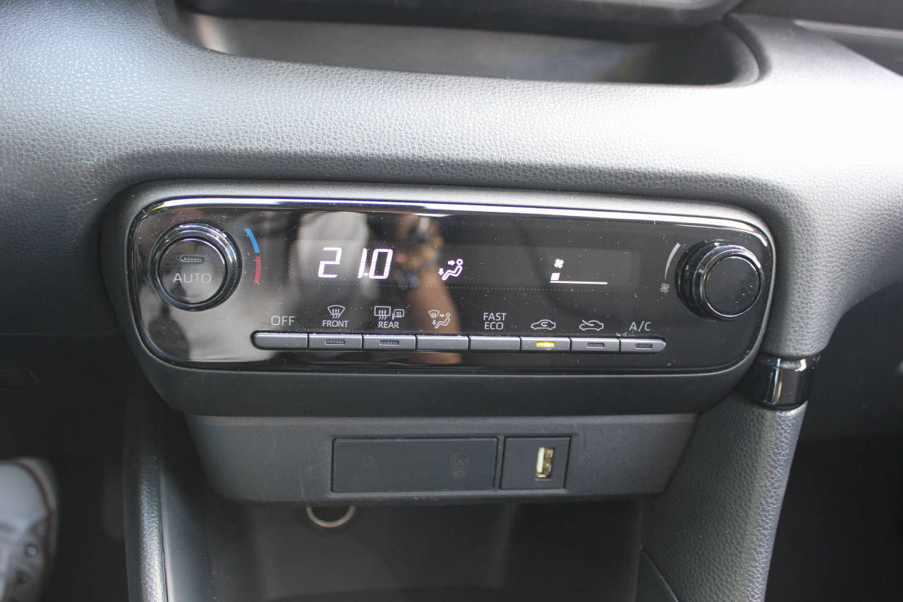 MAZDA 2 1.5 Hybrid Pure-image-11