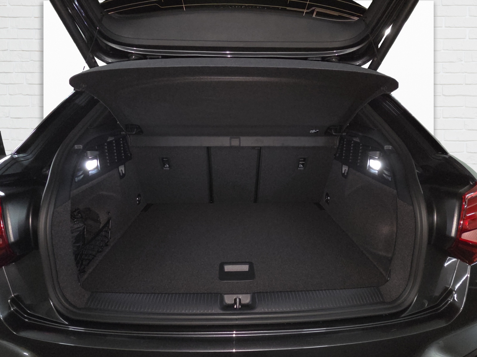 AUDI SQ2 TFSI quattro S-tronic-image-8