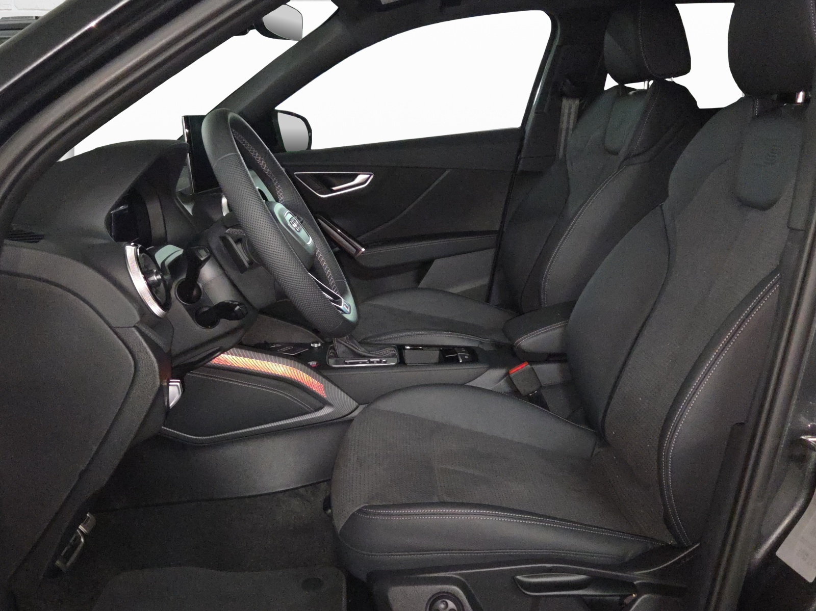 AUDI SQ2 TFSI quattro S-tronic-image-4