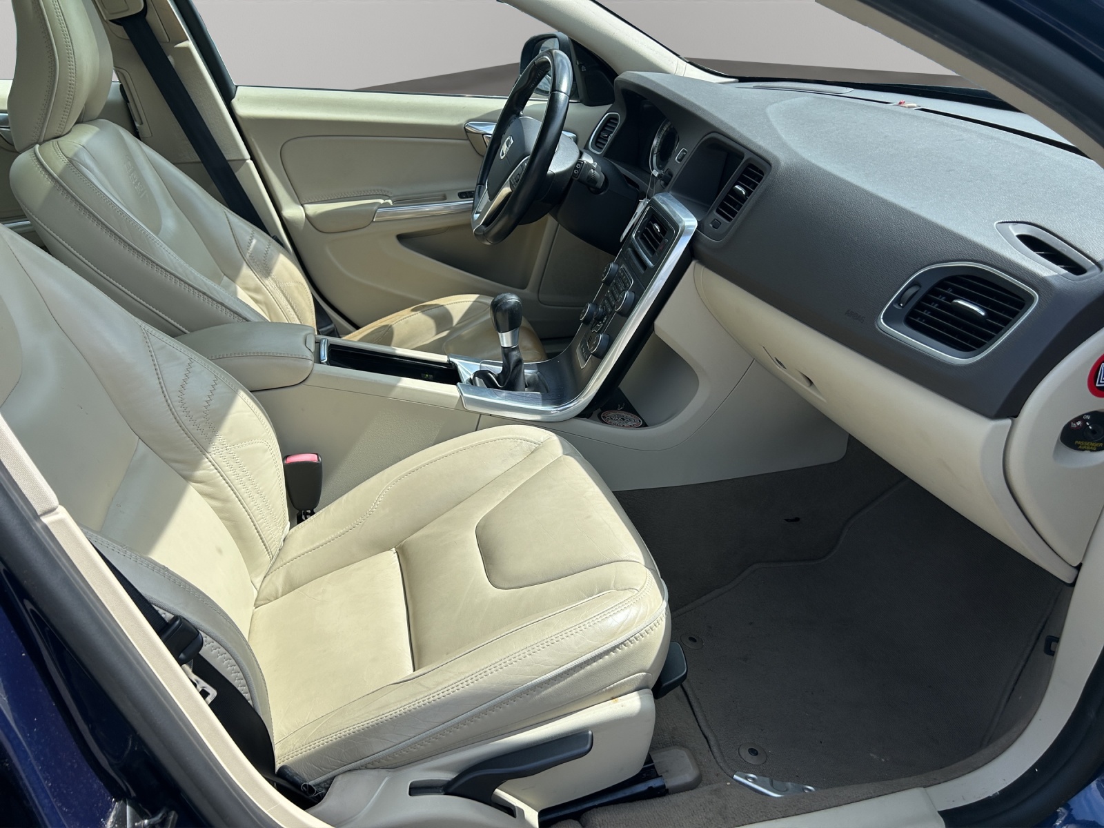 VOLVO V60 D5 OceanRace-image-11