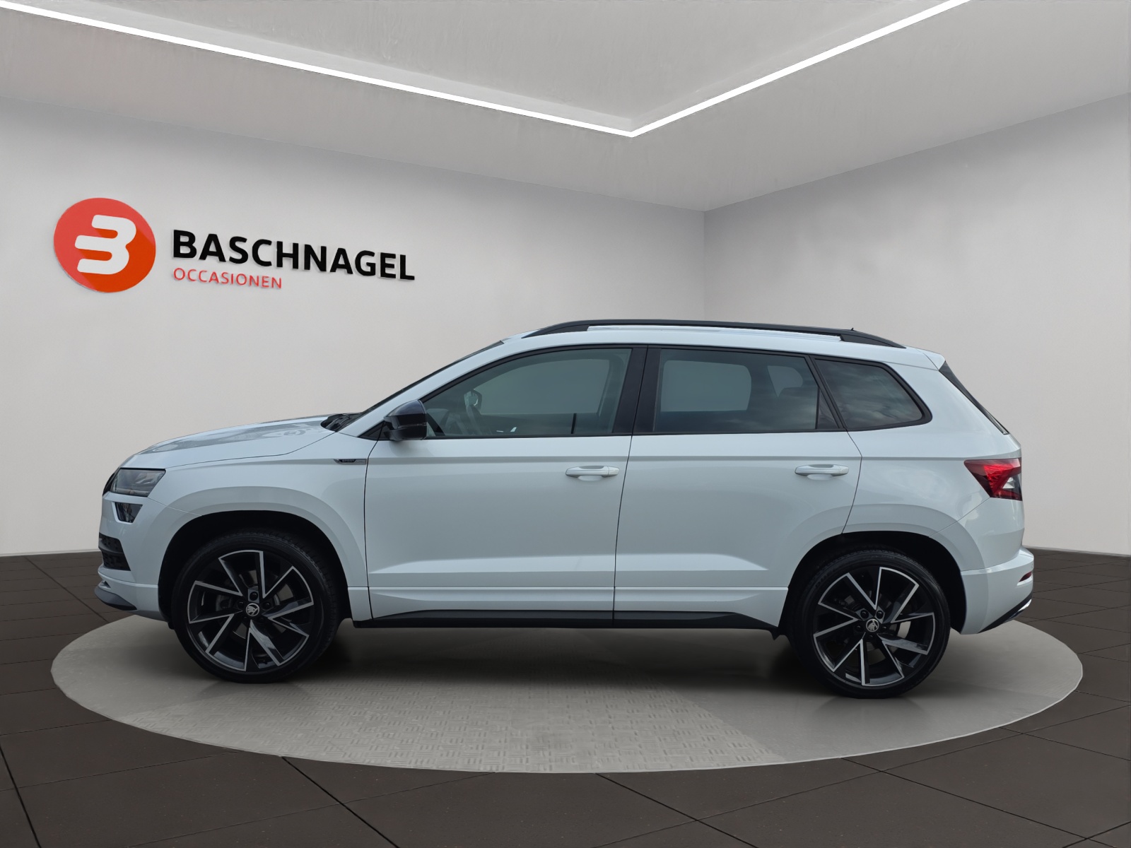 SKODA Karoq 2.0 TSI SportLine 4x4 DSG-showroom-element-1
