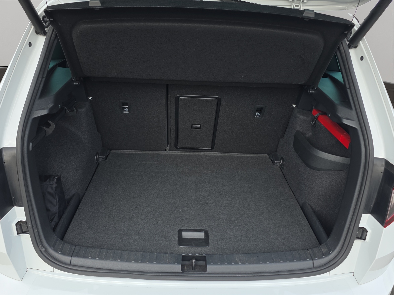 SKODA Karoq 2.0 TSI SportLine 4x4 DSG-image-5