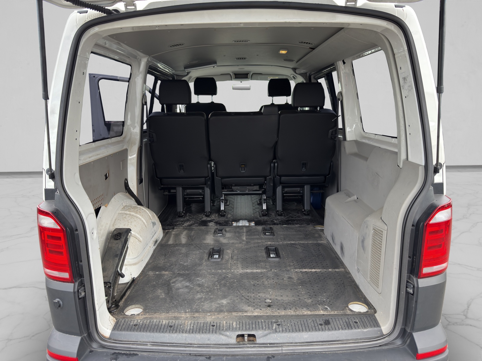 VW T6 2.0 Bi-TDI 4Motion DSG-image-13