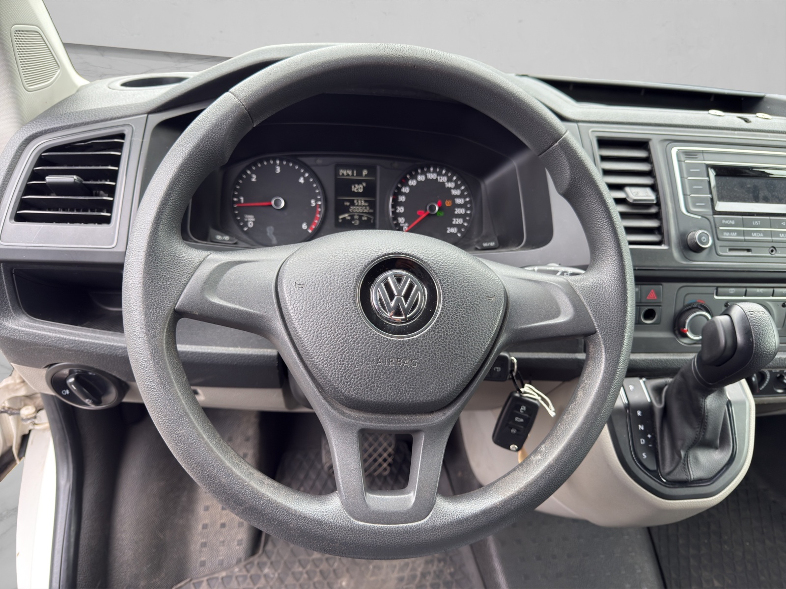 VW T6 2.0 Bi-TDI 4Motion DSG-image-9