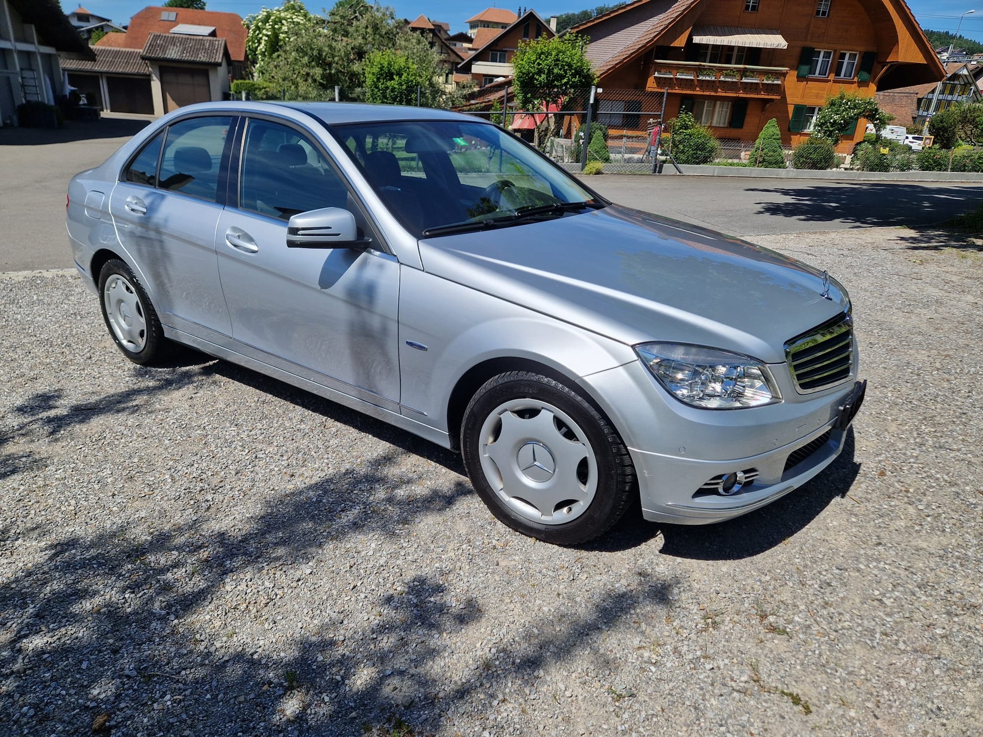 MERCEDES-BENZ C 250 CDI BlueEfficiency Automatic-image-5