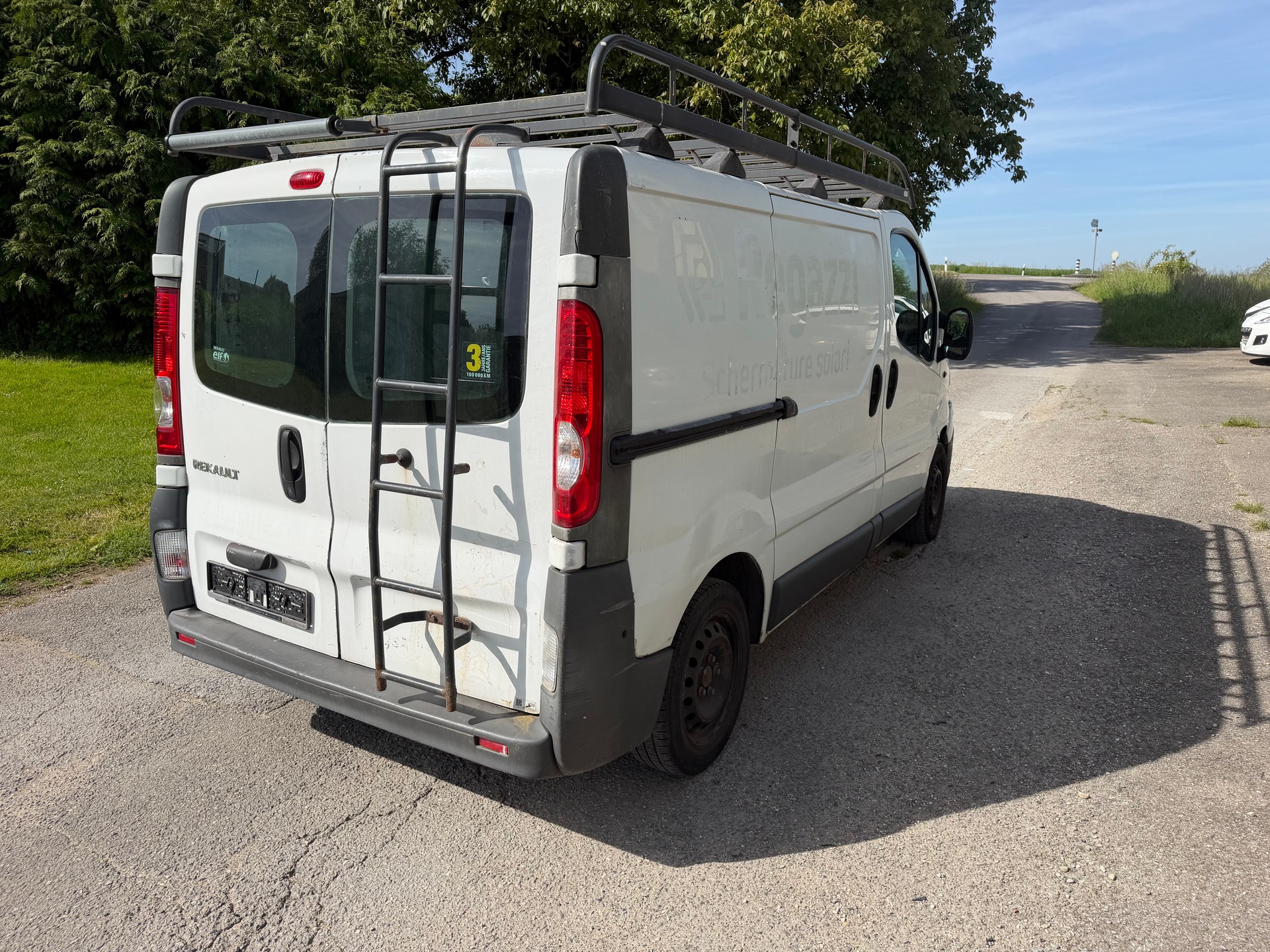 RENAULT Trafic 2.0 dCi 90 2.7t L1H1-image-4