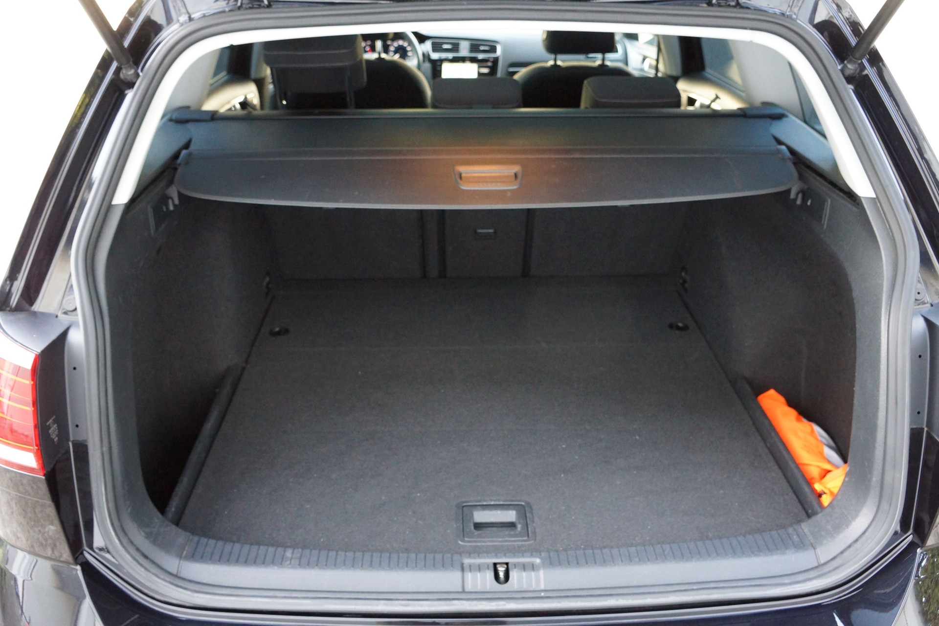 VW Golf Variant 1.5 TSI Highline DSG-image-8