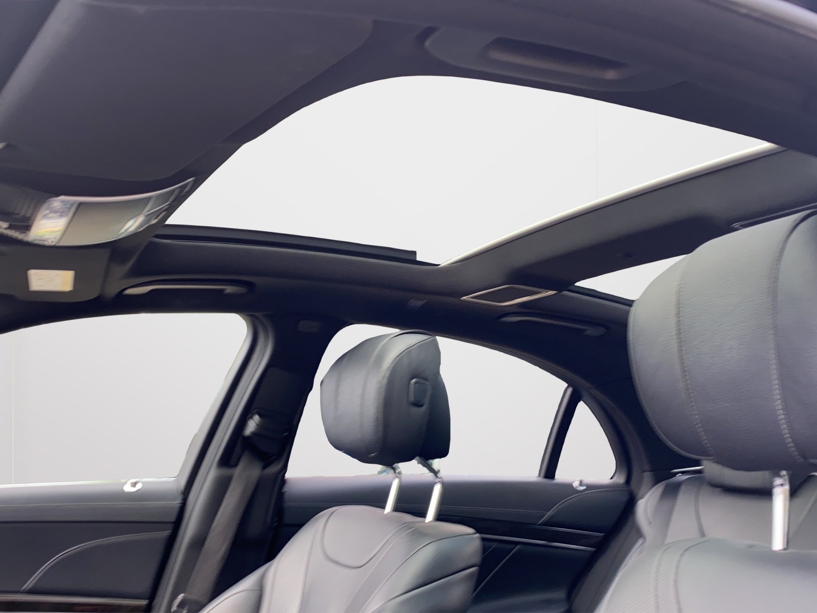 MERCEDES-BENZ S 500 4Matic 7G-Tronic-image-10