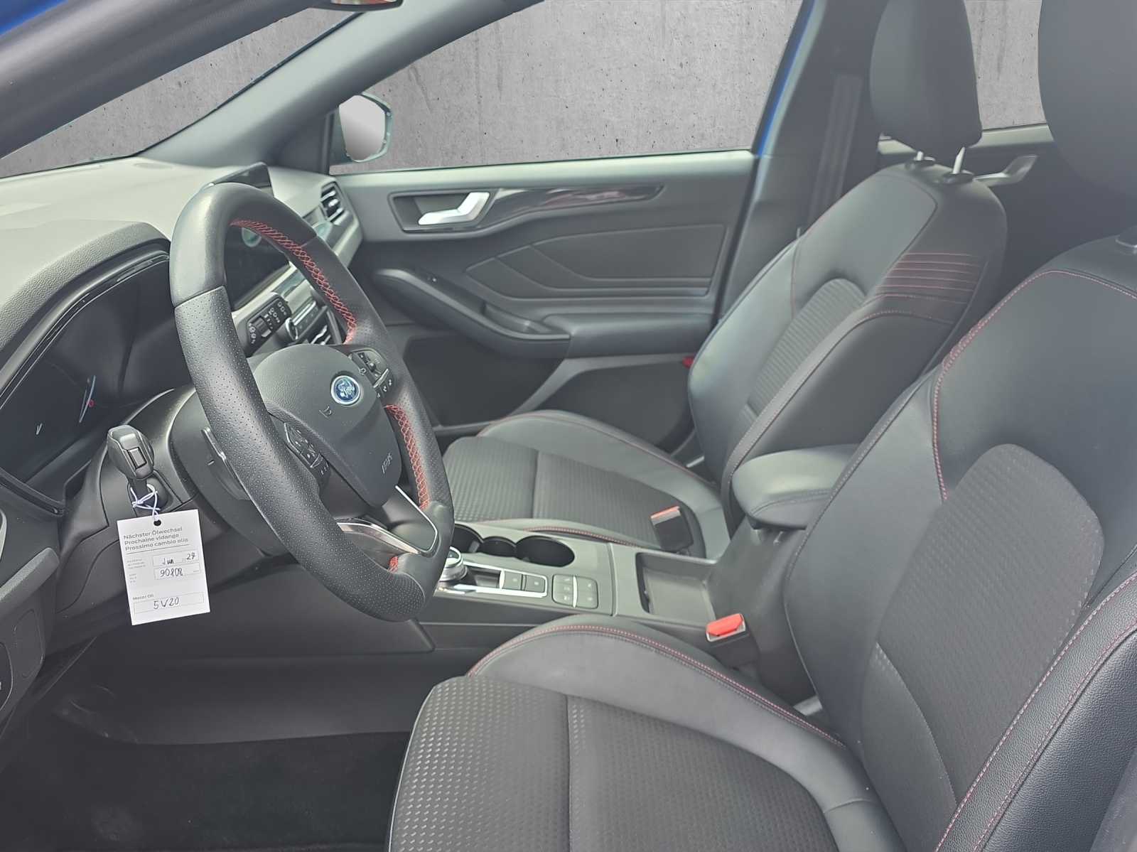 FORD Focus 1.5 SCTi ST Line Automatic-image-10