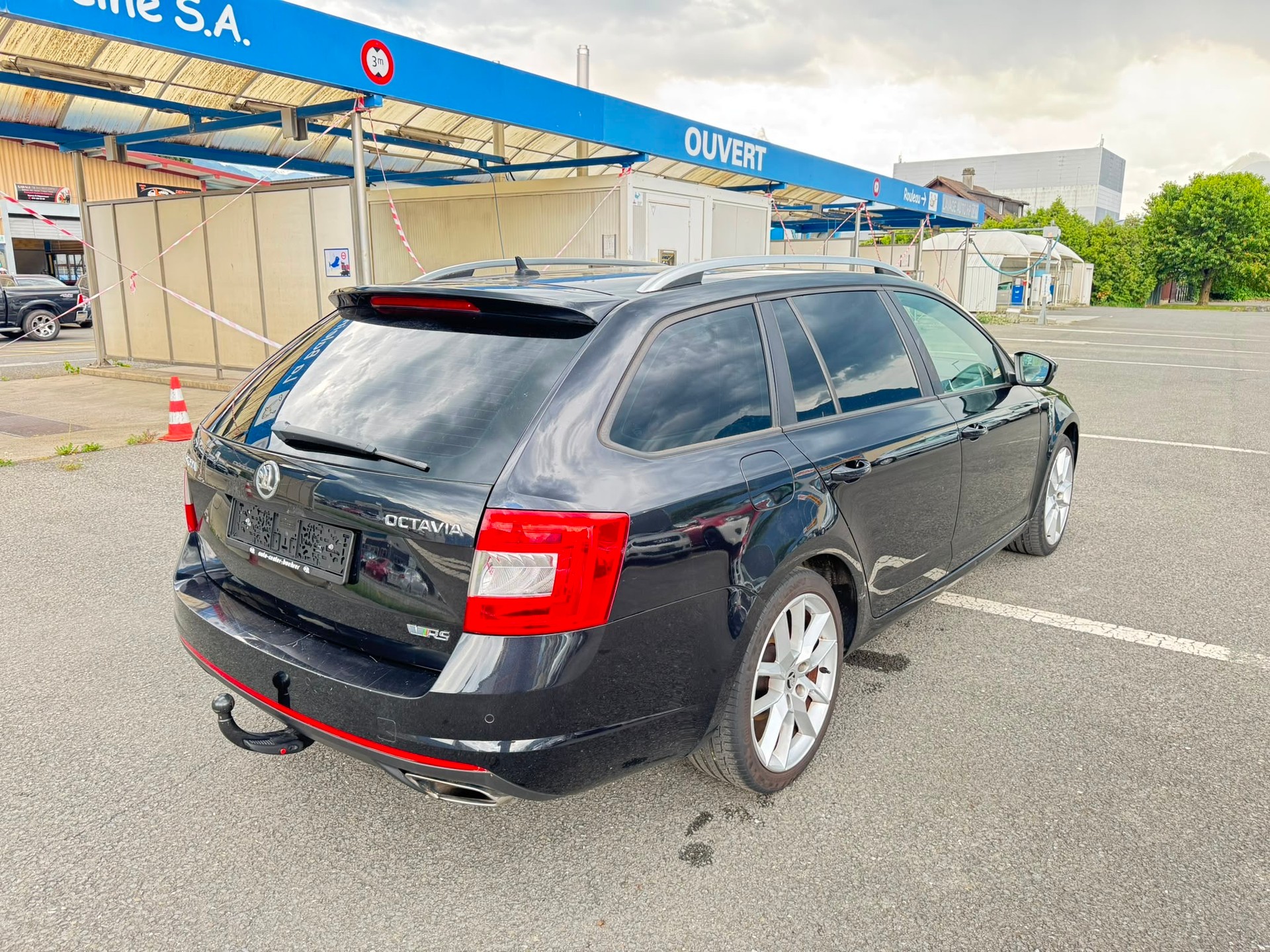 SKODA Octavia Combi 2.0 TSI RS DSG-image-4