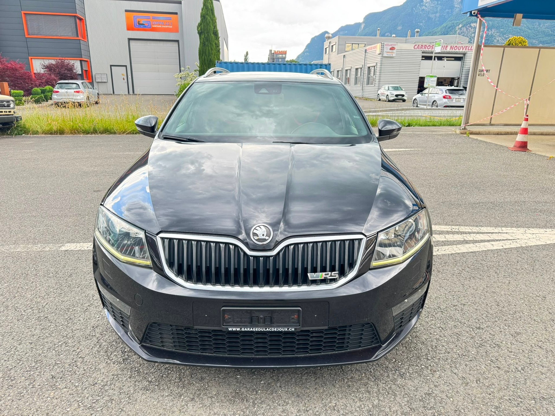 SKODA Octavia Combi 2.0 TSI RS DSG-image-2