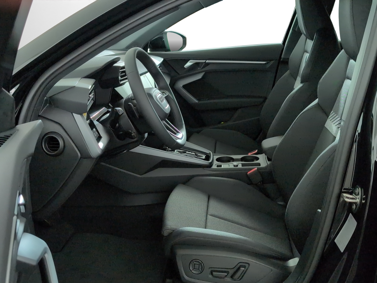 AUDI A3 Sportback TFSI 110 kW Attraction S tronic-image-5